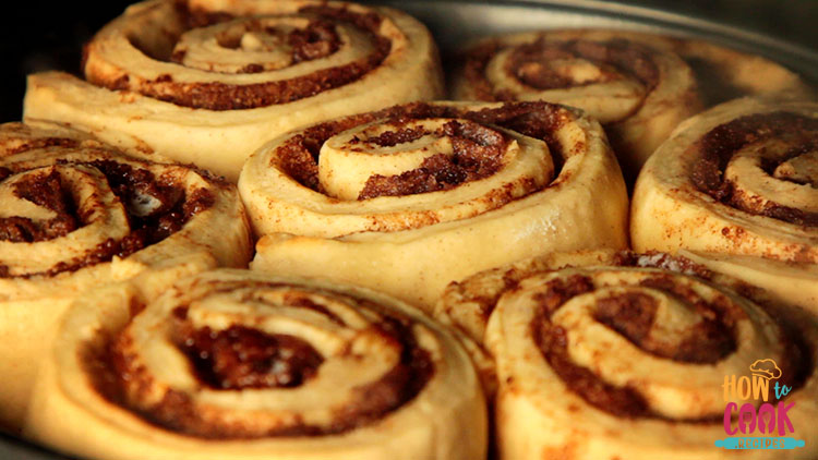 Can you freeze cinnamon rolls