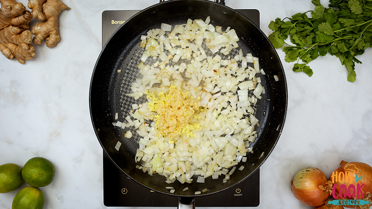 How do you make chicken curry from scratch