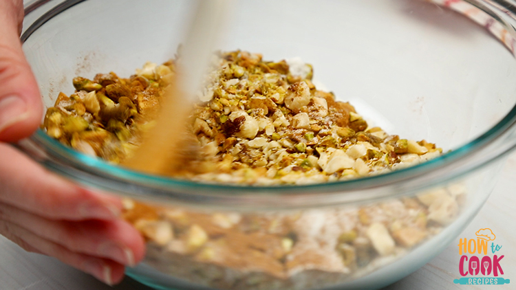 How do you make baklava from scratch